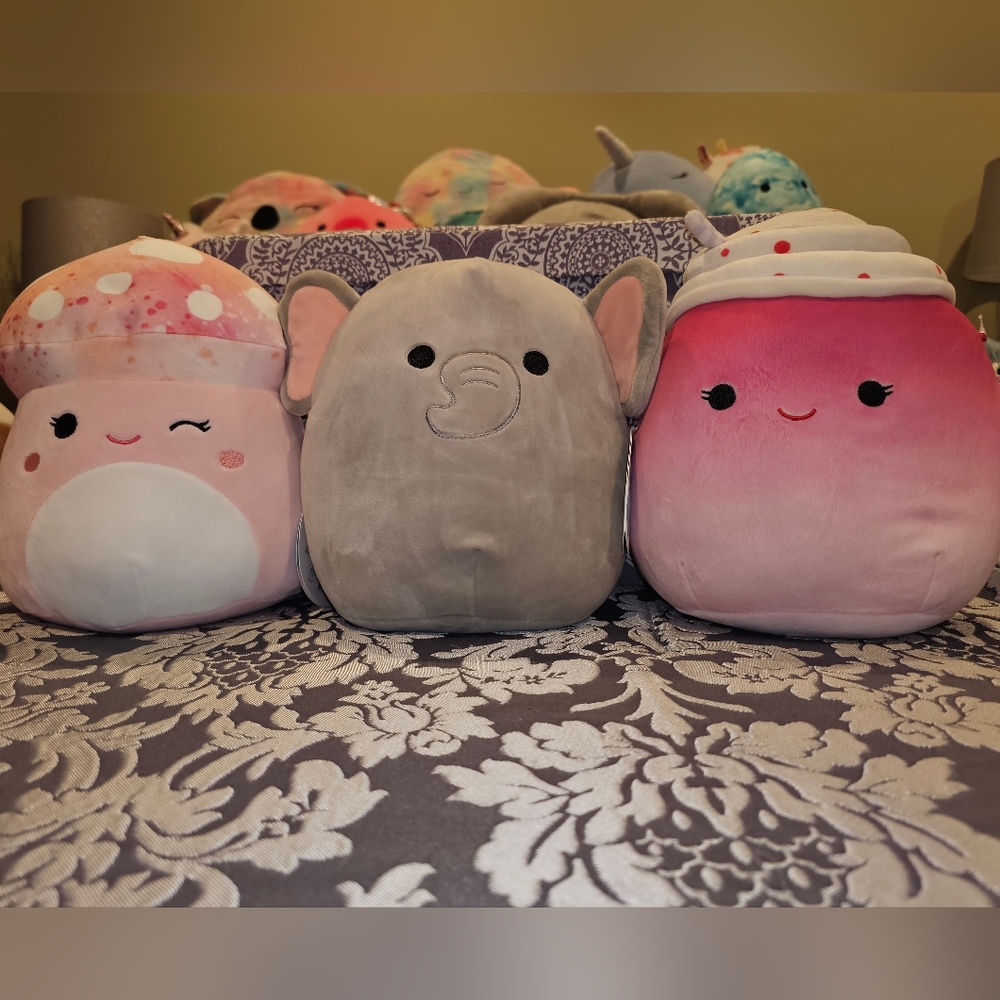 NWT Any three  8" SQUISHMALLOWS